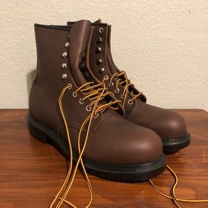 Red Wing MEN'S 8-INCH SAFETY TOE BOOT 9.0 D Supersole 2233